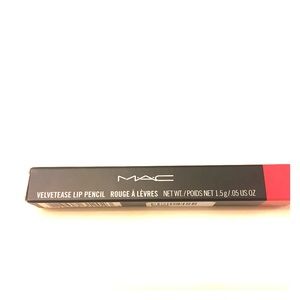 Brand New MAC Velvetease Lip Pencil Anything Goes!